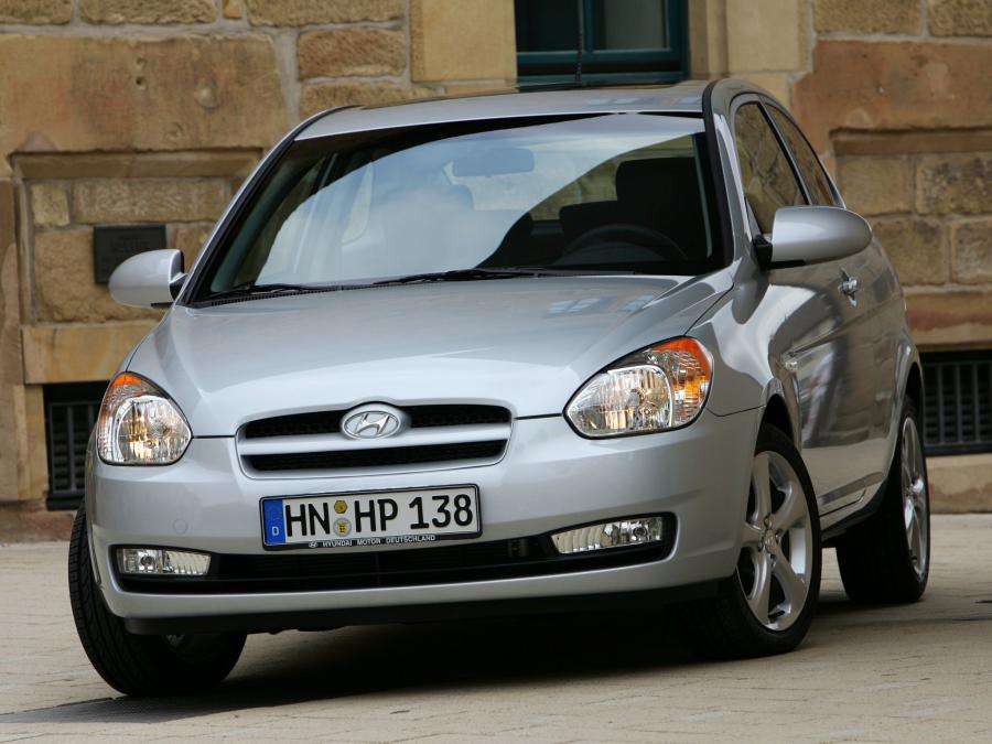  Hyundai Accent 3-Door 2006 года  (фото 37 из 54)